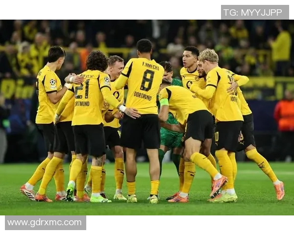 西甲精彩对决那不勒斯与多特蒙德激战成平乌龙球引发全场狂欢